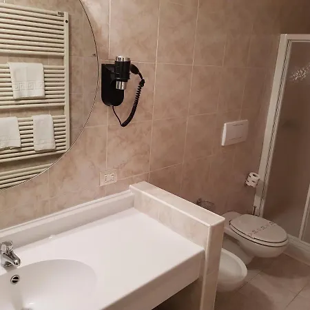 Le Cardinal Hotel 3*