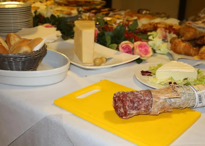 Le Cardinal Hotel 3*